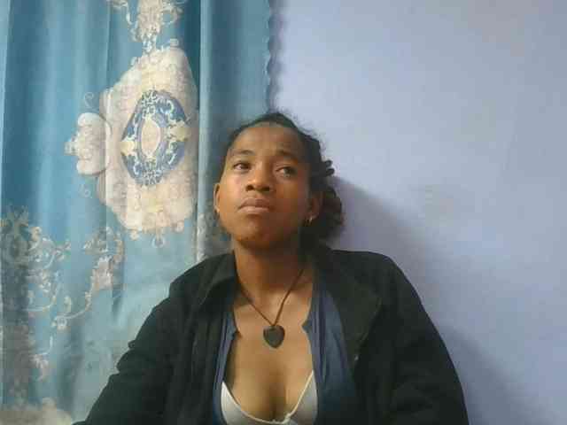 Charlinah webcam