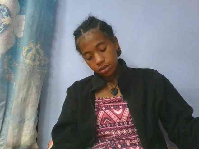 Charlinah webcam