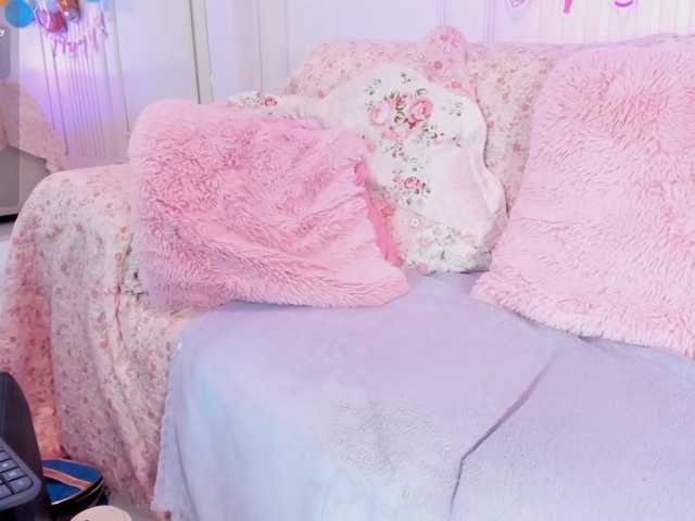 Lia-Monroe live cam on BongaCams