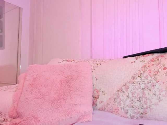 Lia-Monroe live cam on BongaCams