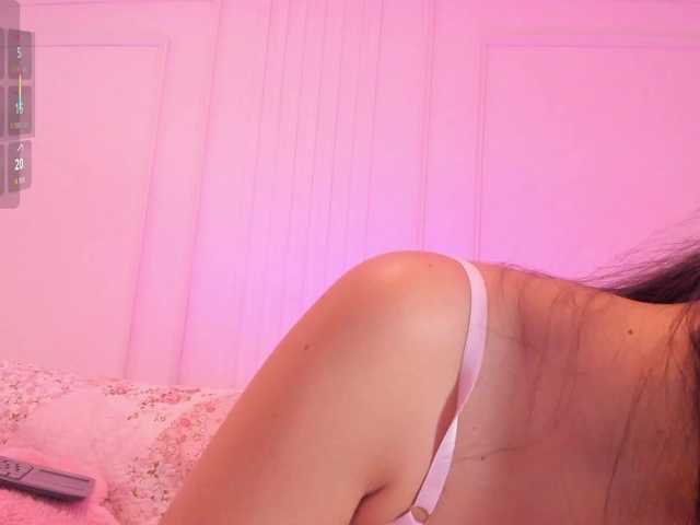 Lia-Monroe live cam on BongaCams