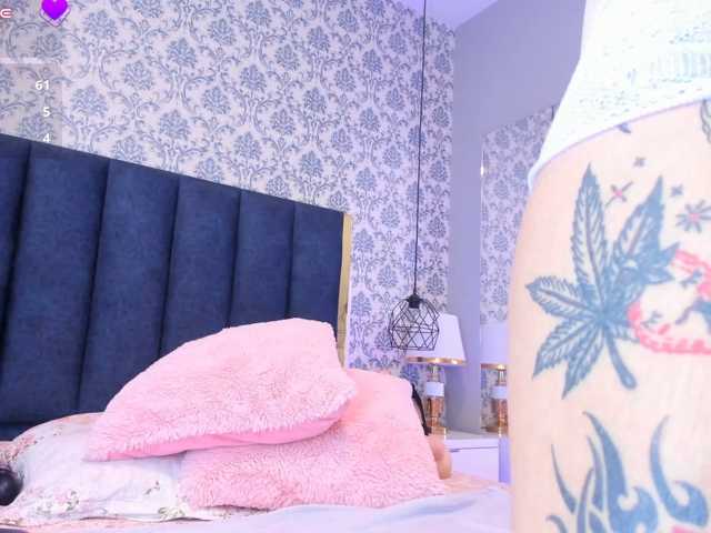Lia-Monroe live cam on BongaCams