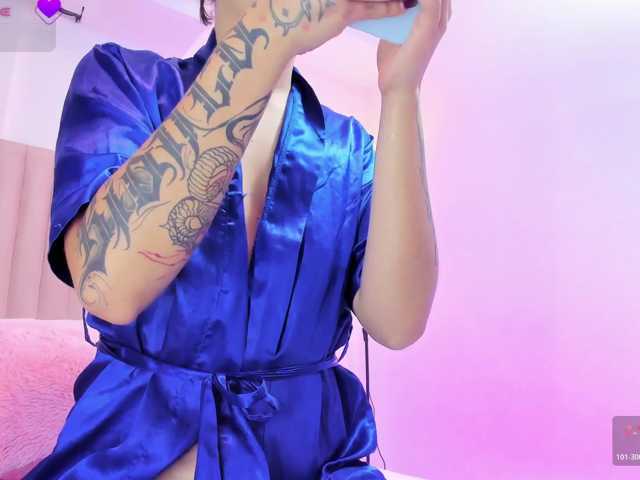 Lia-Monroe live cam preview