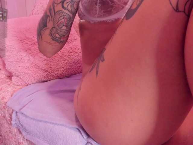 Lia-Monroe live cam on BongaCams