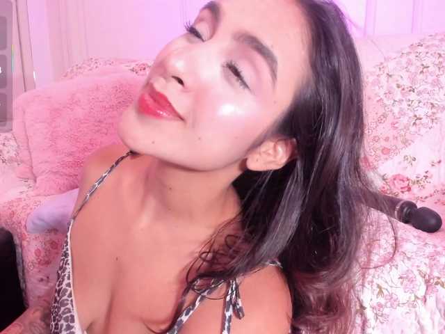 Lia-Monroe live cam on BongaCams