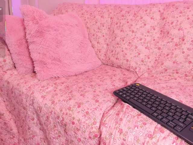 Lia-Monroe live cam on BongaCams