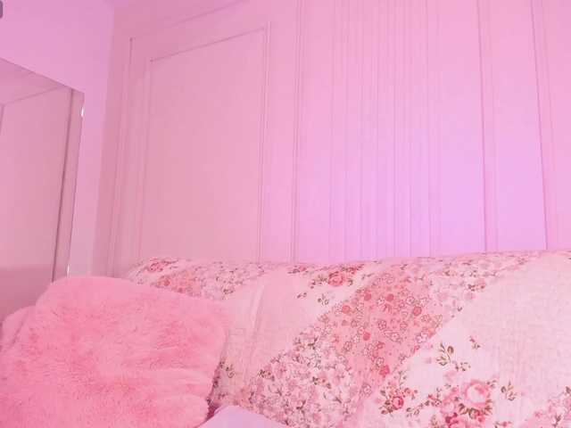 Lia-Monroe live cam on BongaCams