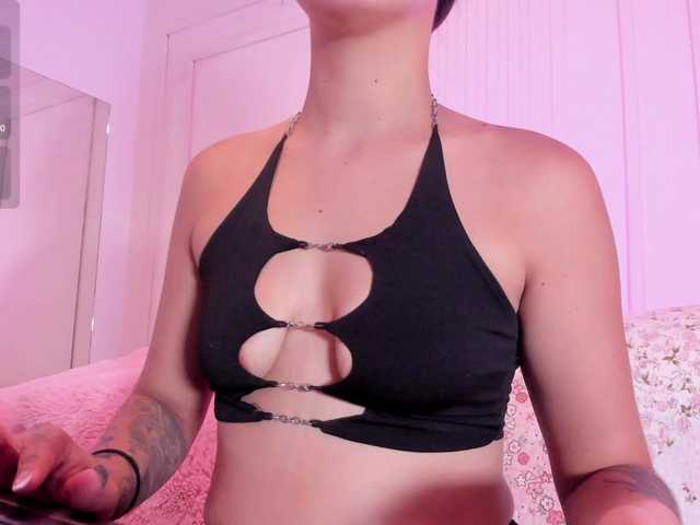 Lia-Monroe live cam on BongaCams
