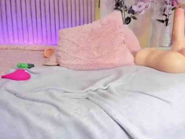Lia-Monroe webcam