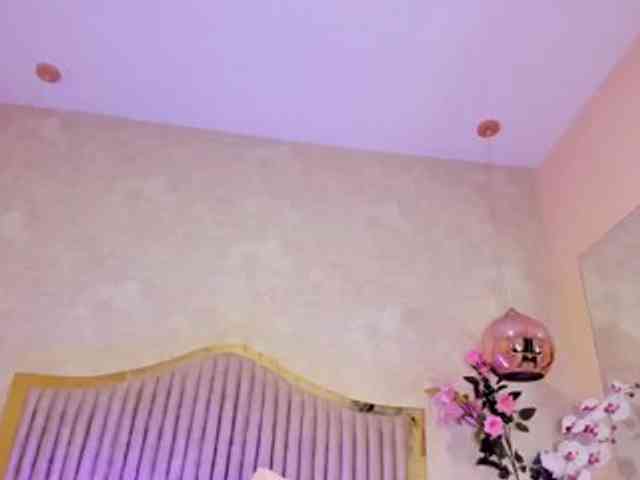 lia-monroe's live room