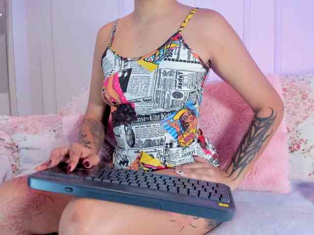 Lia-Monroe - Girl 