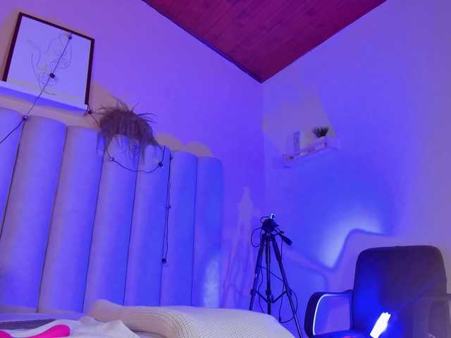 AngelSavagee live webcam show