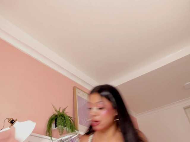 AngelSavagee live cam preview
