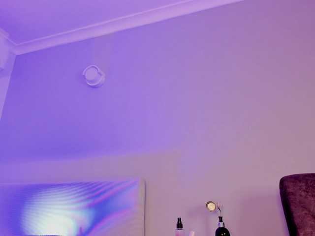 AngelSavagee live cam on BongaCams