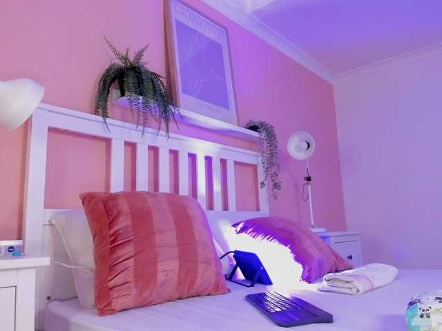 AngelSavagee live cam on BongaCams