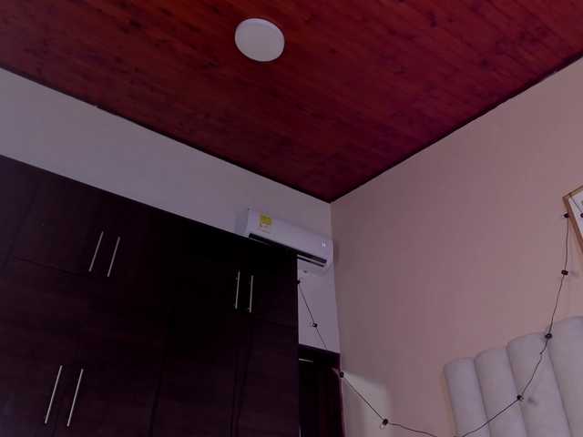 AngelSavagee live cam on BongaCams