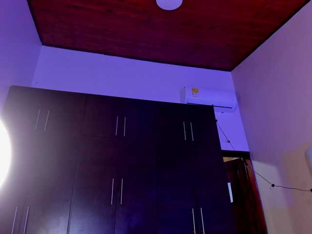 AngelSavagee live webcam show