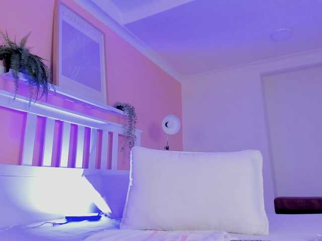 AngelSavagee live cam on BongaCams