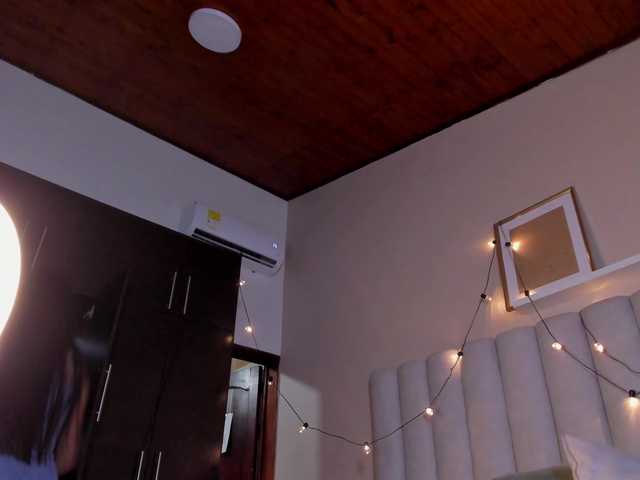 AngelSavagee live webcam show