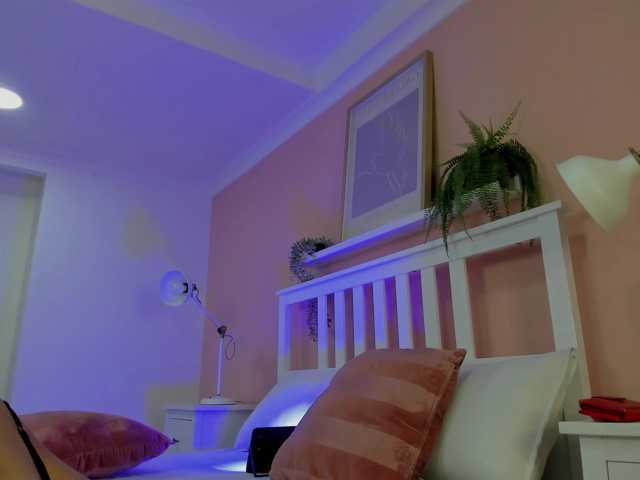 AngelSavagee live cam on BongaCams