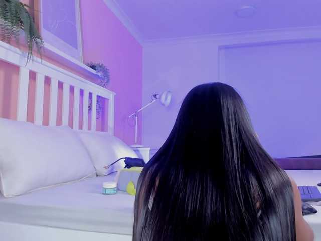 AngelSavagee live cam on BongaCams