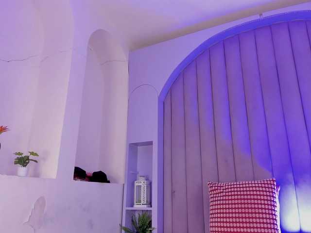 le modèle AngelSavagee est en webcam porno dans un show sur le site bongacams, il possède les tags suivants: Latino/Hispanic,Brunette,Trimmed