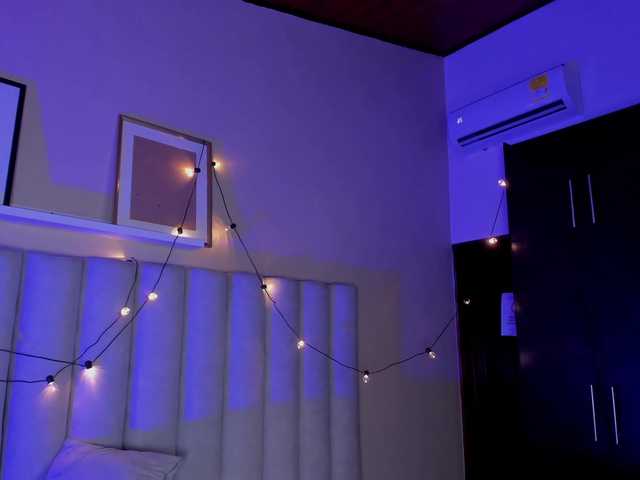 AngelSavagee live cam on BongaCams