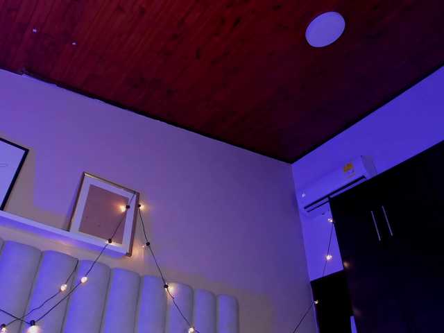 AngelSavagee live cam on BongaCams