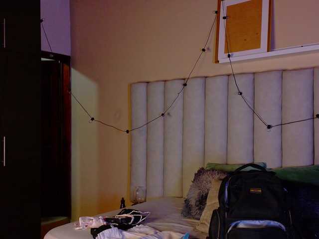 AngelSavagee live cam on BongaCams