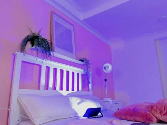AngelSavagee live cam on BongaCams