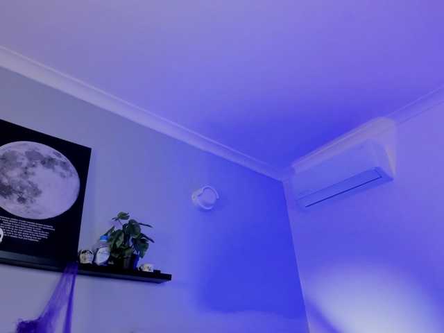 AngelSavagee live cam on BongaCams