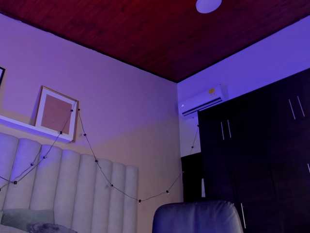 AngelSavagee live cam on BongaCams