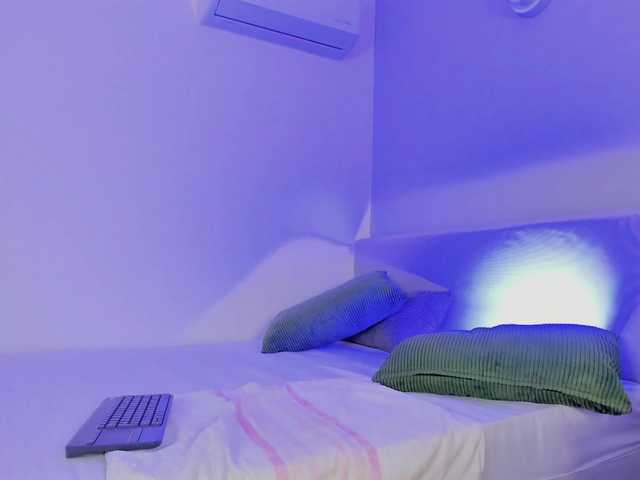 AngelSavagee live cam preview