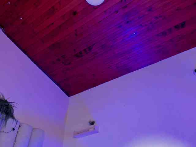 AngelSavagee webcam