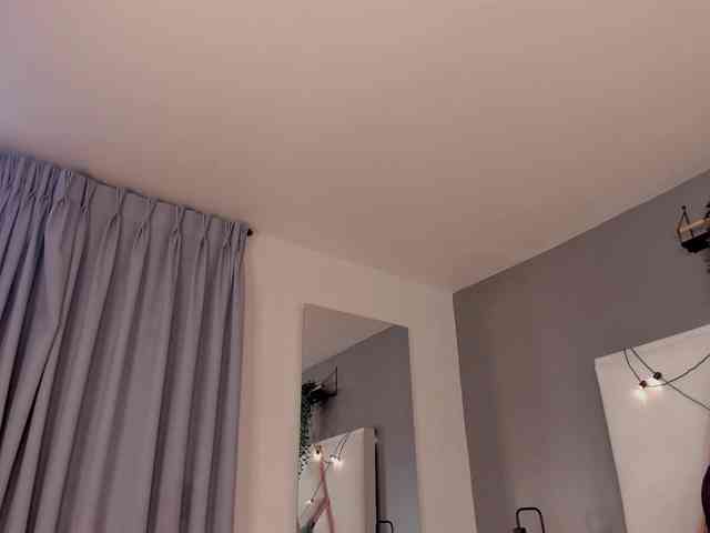 AngelSavagee webcam