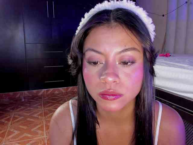 AngelSavagee webcam