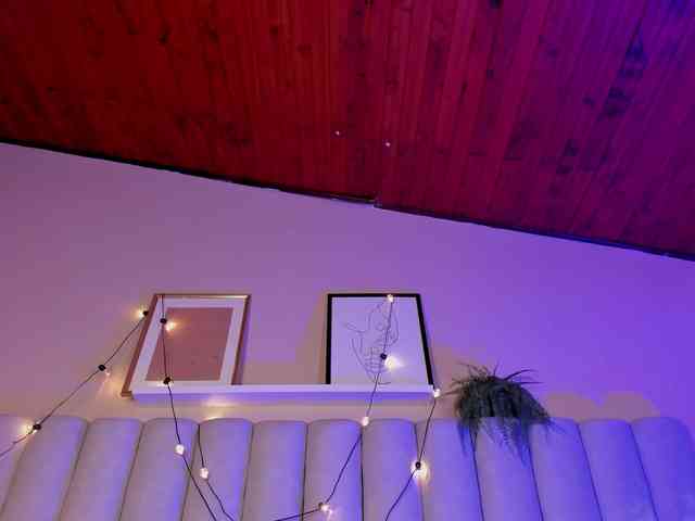 AngelSavagee webcam