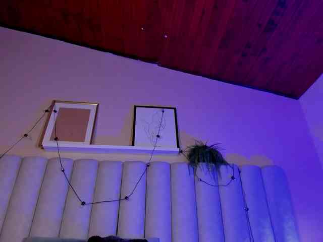 AngelSavagee webcam