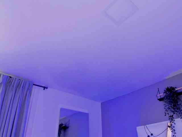 AngelSavagee webcam