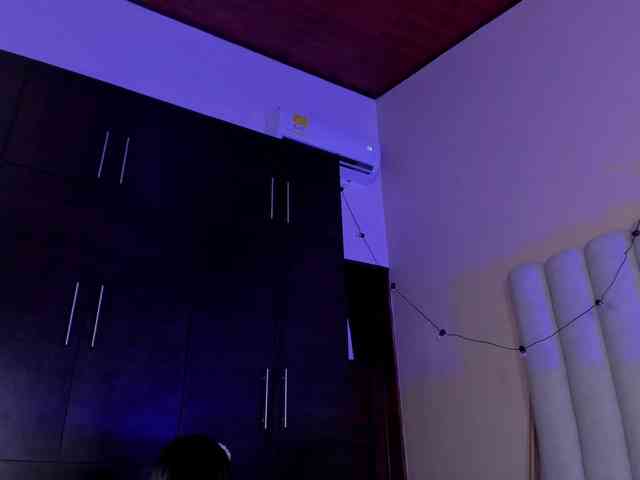 AngelSavagee webcam
