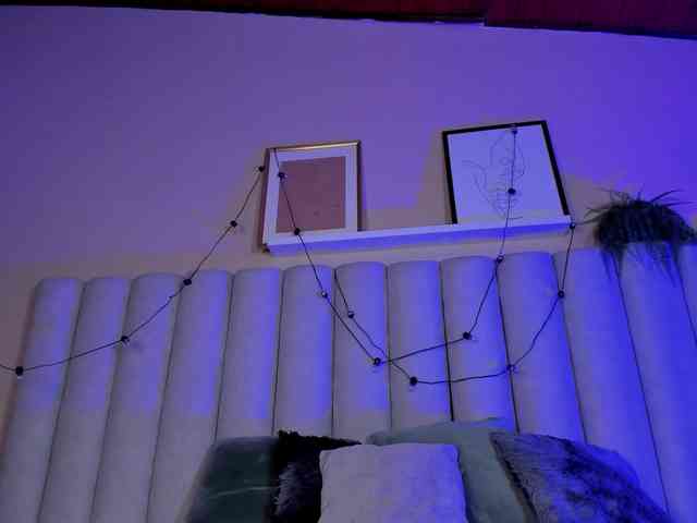 AngelSavagee webcam