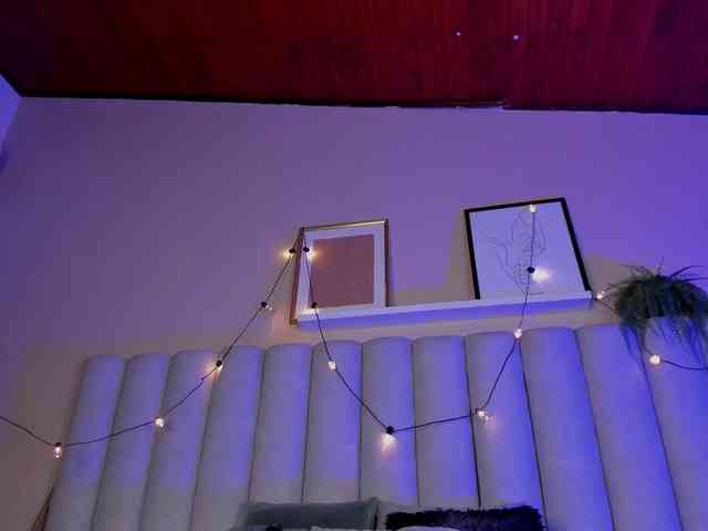 AngelSavagee webcam