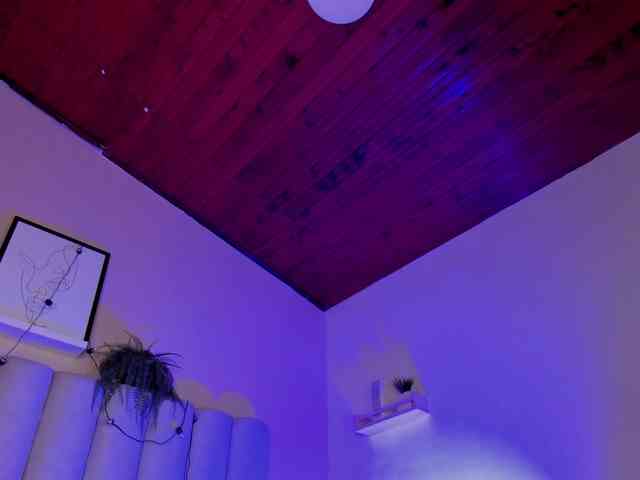 AngelSavagee webcam