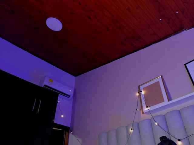 AngelSavagee webcam
