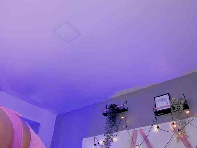 AngelSavagee webcam