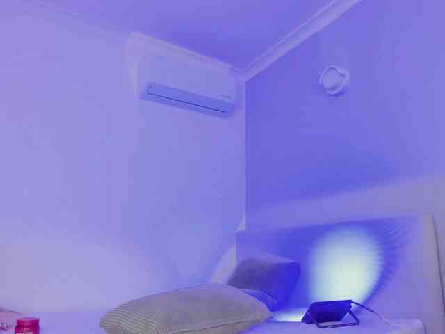 AngelSavagee webcam