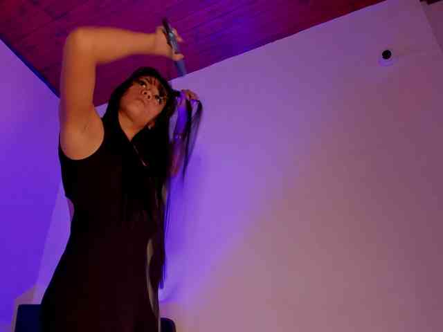 AngelSavagee webcam