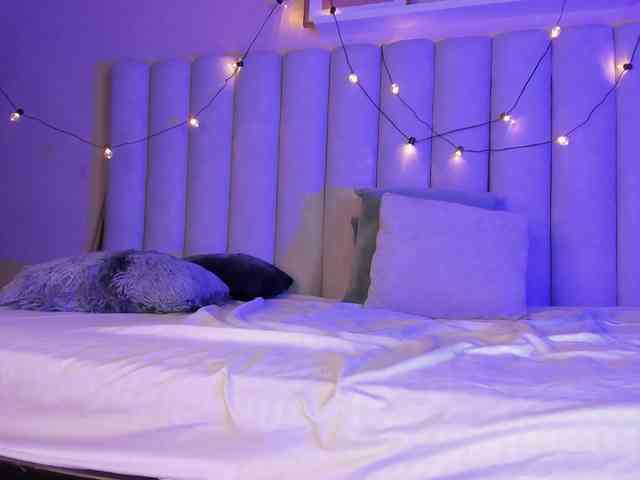 AngelSavagee webcam