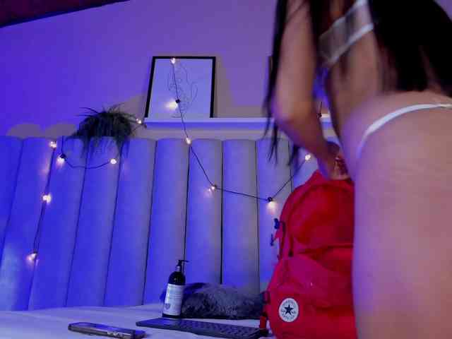 AngelSavagee webcam