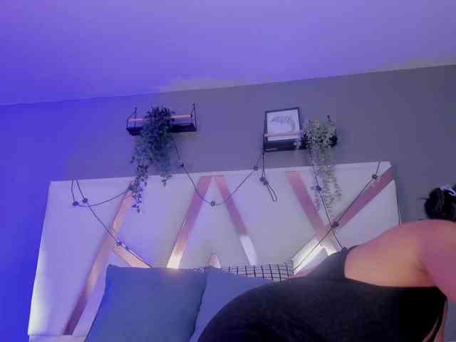 AngelSavagee webcam